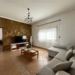Villa En La Montana Con Piscina En Fuerteventura