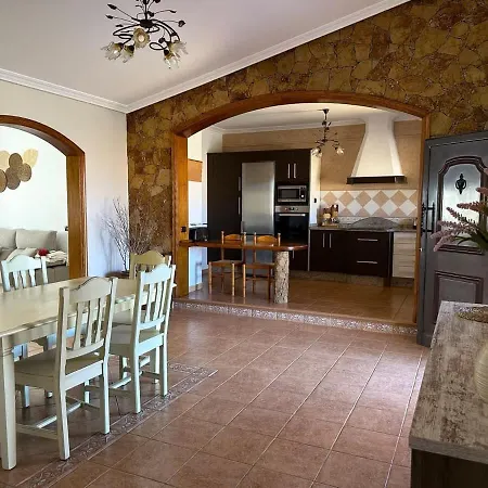 Feriehus En La Montana Con Piscina En Fuerteventura