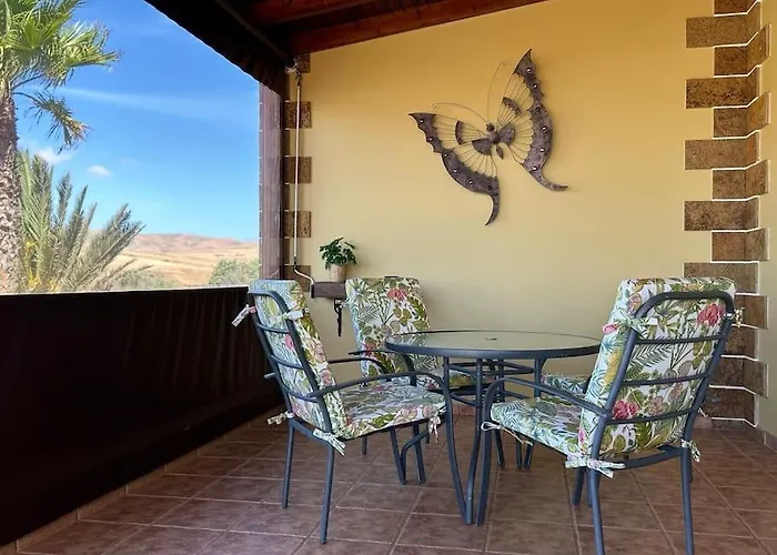 En La Montana Con Piscina En Fuerteventura