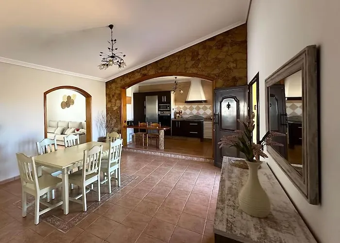 En La Montana Con Piscina En Fuerteventura Villa *