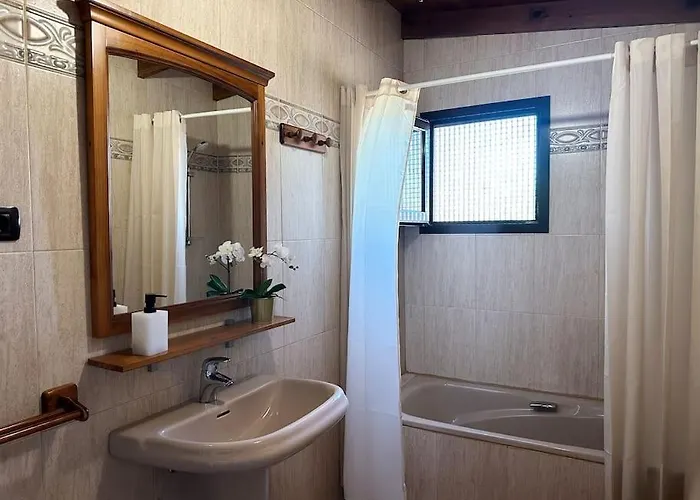 En La Montana Con Piscina En Fuerteventura Gran Tarajal