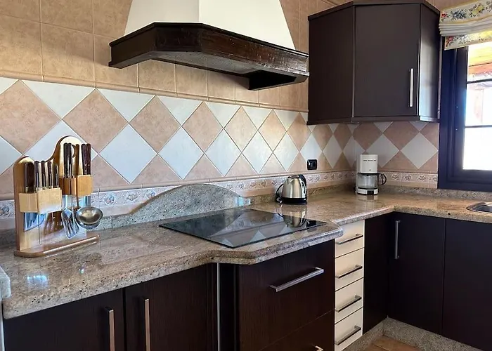 En La Montana Con Piscina En Fuerteventura Villa *