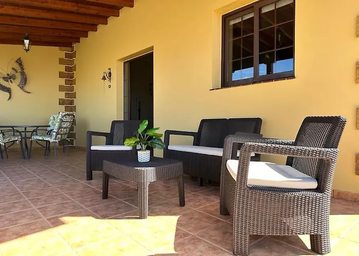 Villa En La Montana Con Piscina En Fuerteventura Gran Tarajal