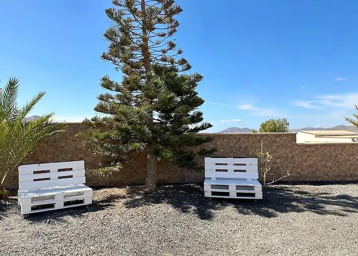 En La Montana Con Piscina En Fuerteventura